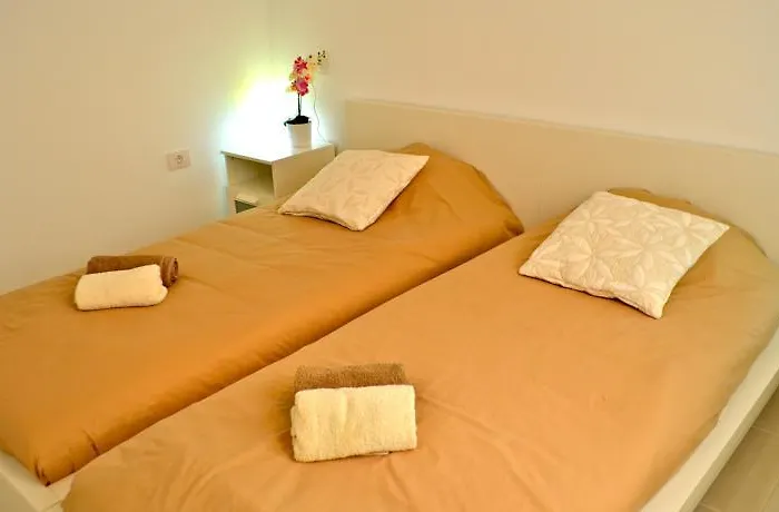 Club Olympus In Garden *